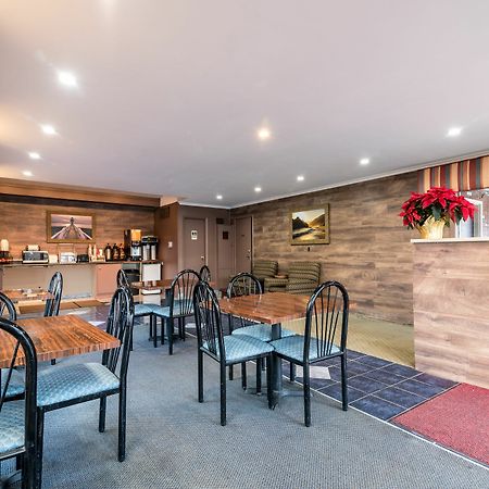 Albany Inn ภายนอก รูปภาพ